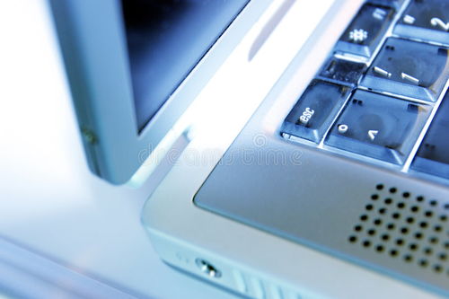 計算機圖像 免版稅商業(yè)應用的強大引擎